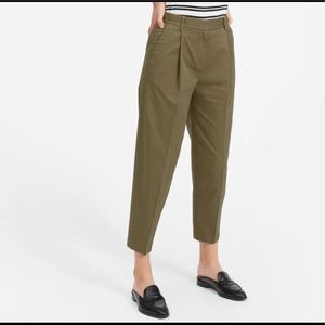 Everlane Pleated Trouser Size 2 Army Green